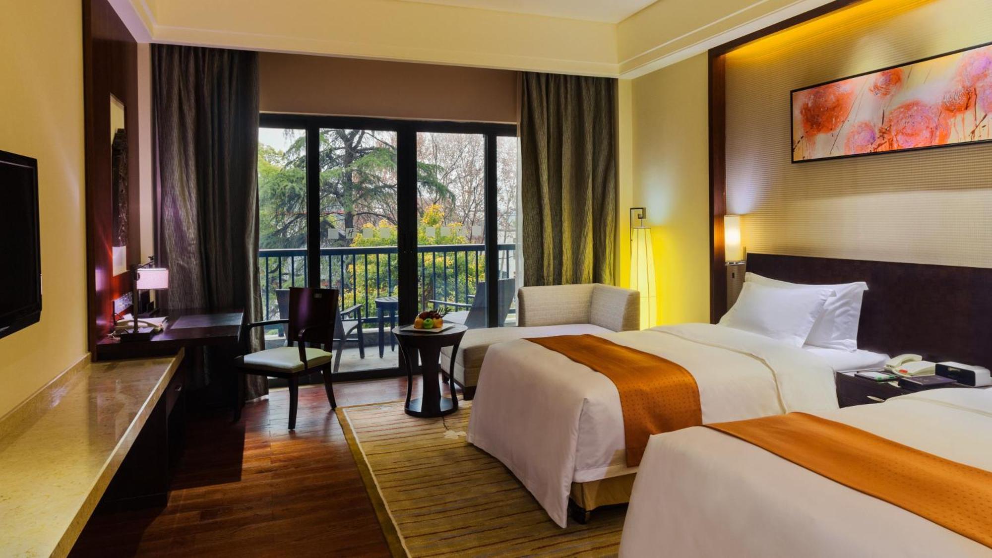 Holiday Inn Resort Chaohu Hot Spring By Ihg Hefei Dış mekan fotoğraf